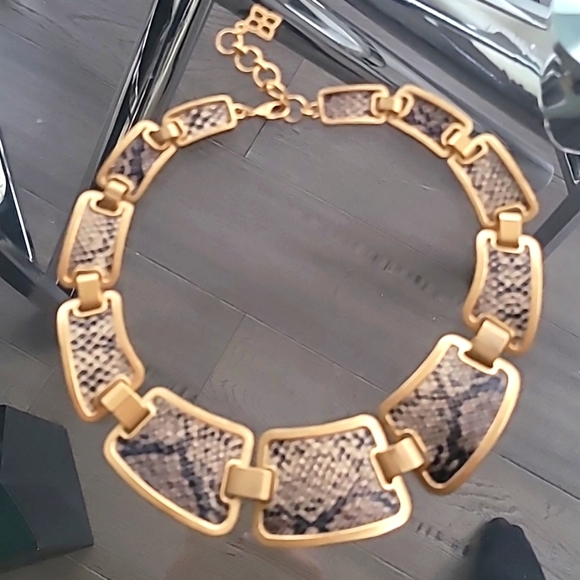 Bcbg snake necklace - Picture 1 of 3